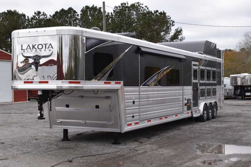 2021 Lakota Bighorn 8418GLQUG 4 Horse Trailer with 18′ Short Wall - Image 33