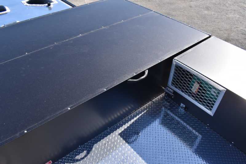 2021 Lakota Bighorn 8418GLQUG 4 Horse Trailer with 18′ Short Wall - Image 32