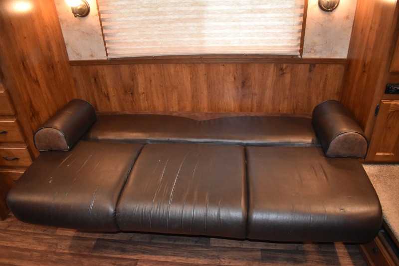2013 Lakota Charger 8411LQ 4 Horse Trailer with 13′ Short Wall - Image 16