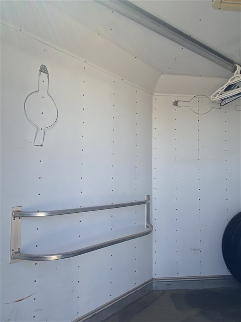 2000 Sooner 4 Horse Bumper Pull SUPER CLEAN - Image 14