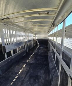 Alternative view of 2006 C&C 4 Horse Gooseneck Trailer