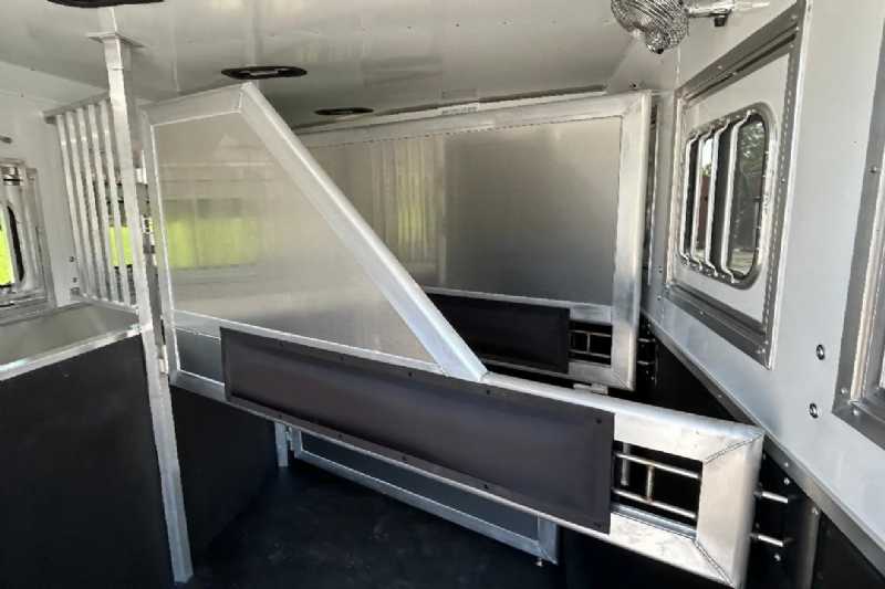 New 2024 Lakota 8313RKBGLQ Charger 3 Horse Trailer with 13′ Short Wall - Image 10