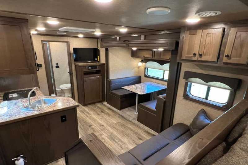 2024 Lakota Charger LE81413SR Stock Trailer with 13′ Short Wall - Image 22