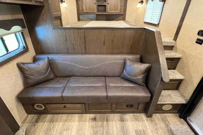 2024 Lakota Charger LE81413SR Stock Trailer with 13′ Short Wall - Image 21