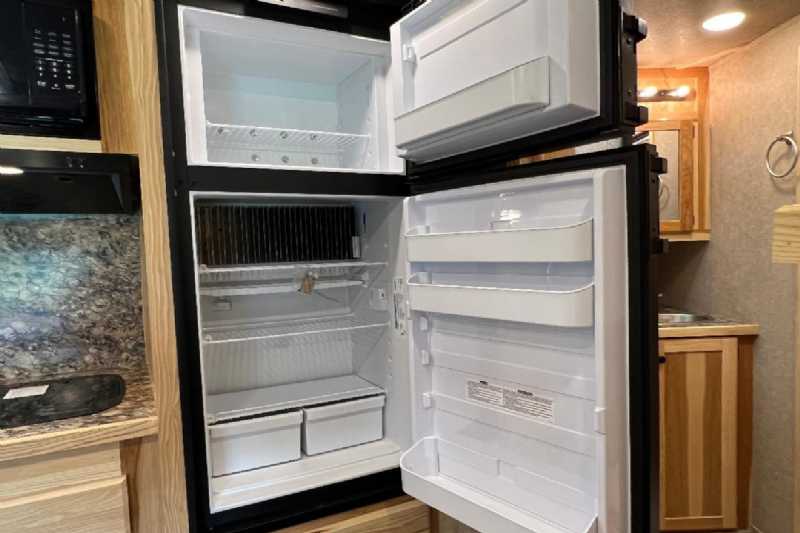 2024 Lakota Charger 8411RKGLQ 4 Horse Trailer with 11′ Short Wall - Image 16