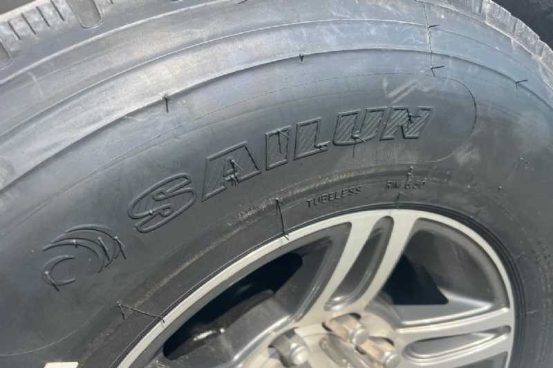 2024 Lakota Charger 8411RKGLQ 4 Horse Trailer with 11′ Short Wall - Image 8