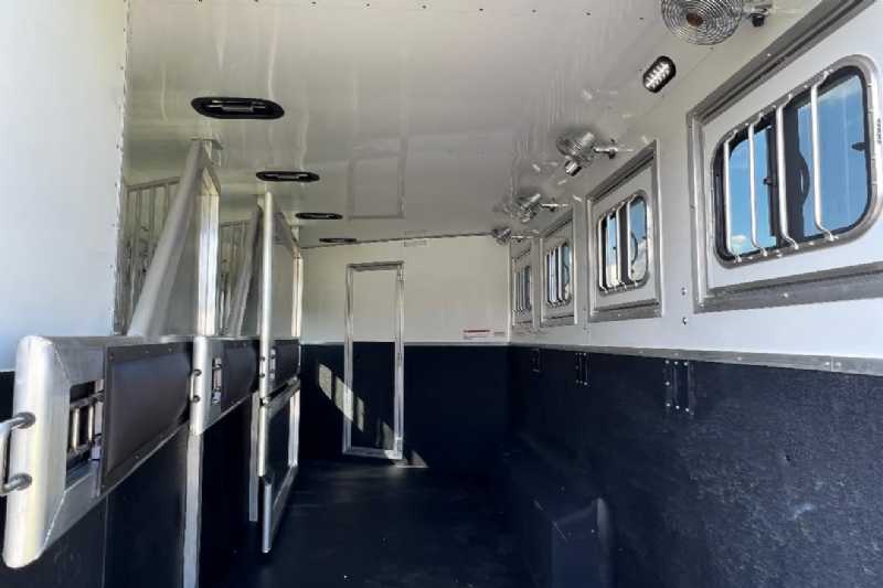 2024 Lakota Charger 8411RKGLQ 4 Horse Trailer with 11′ Short Wall - Image 25