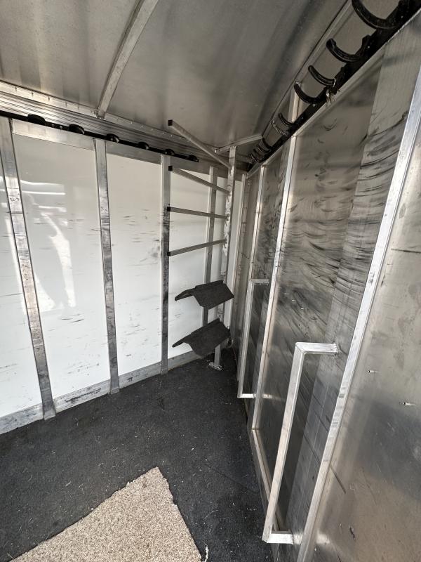 2004 Cherokee Trailers 4H GN Horse Trailer - Image 9