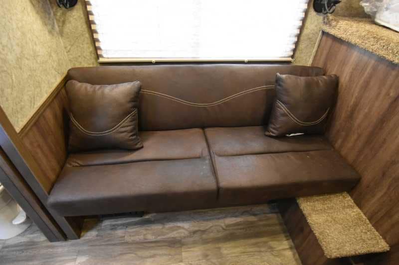 2018 Lakota Charger LQ Stock Trailer with 9′ Short Wall - Image 12