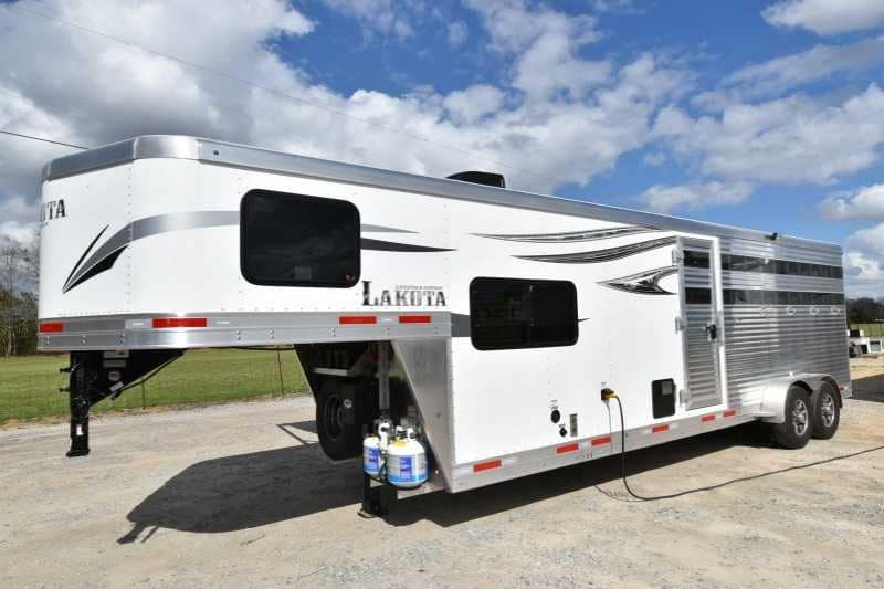 2018 Lakota Charger LQ Stock Trailer with 9′ Short Wall - Image 6