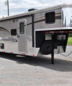 Alternative view of 2015 Bison Ranger 3LQ Horse Trailer with 10′ Short Wall