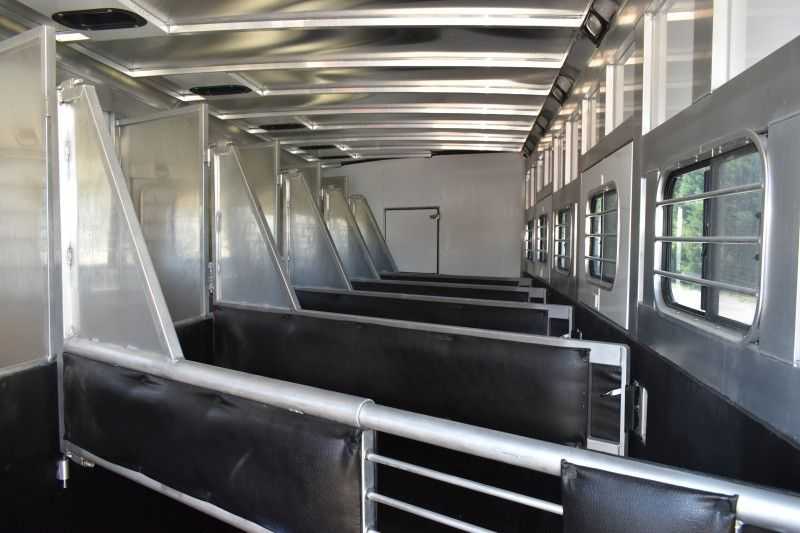 2005 Sundowner Sunlite 6LQ Horse Trailer with 11′ Short Wall 725 Grand Sierra 8612GLQ MidTack - Image 15
