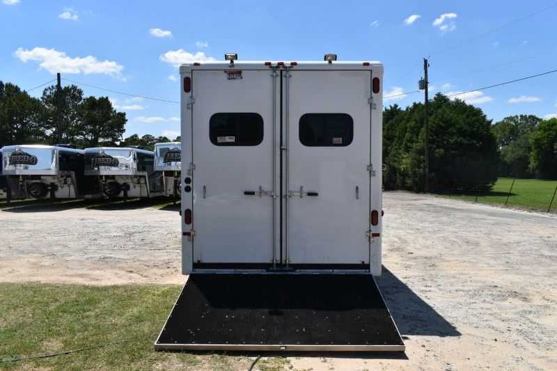 2005 Sundowner Sunlite 6LQ Horse Trailer with 11′ Short Wall 725 Grand Sierra 8612GLQ MidTack - Image 18