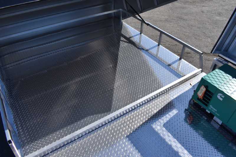 2021 Lakota Bighorn 8418GLQUG 4 Horse Trailer with 18′ Short Wall - Image 38